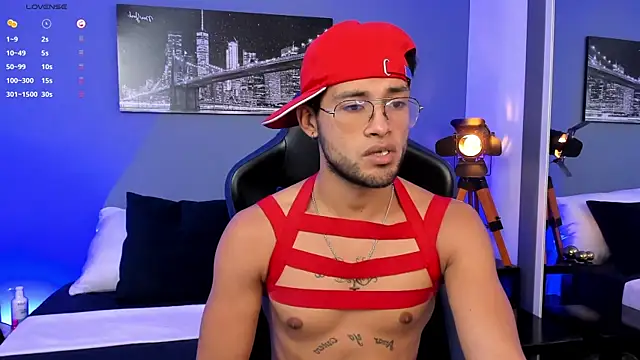 Max Conor1 online show from 05-05-26, 05:26