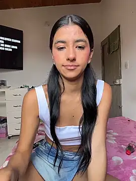 eva roseee online show from 04-14-26, 04:02