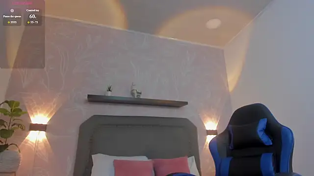 alessia leroy online show from 04-08-26, 07:47