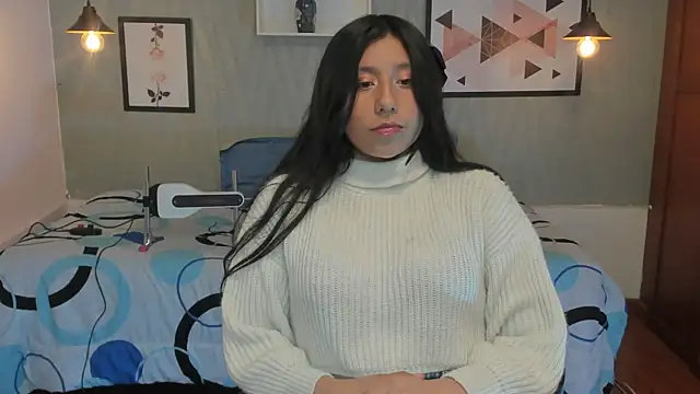 Nohemi louse online show from 03-17-25, 07:37