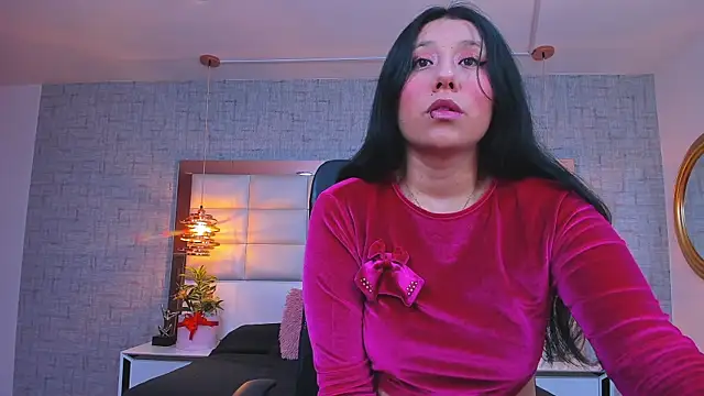 Nohemi louse online show from 03-27-26, 06:18