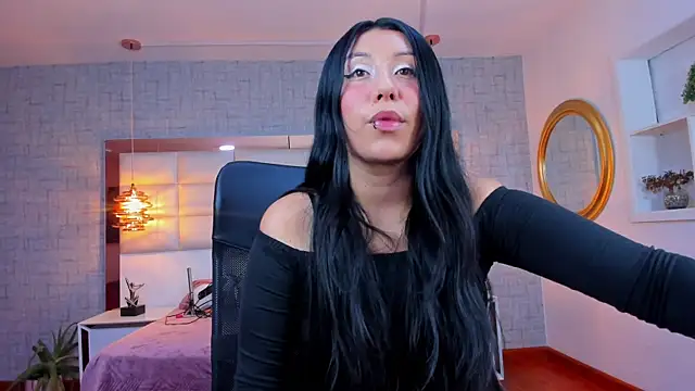 Snapshot of Nohemi_louse chatting on 07-01-26, 07:13 Nohemi louse online show from 07-01-26, 07:13