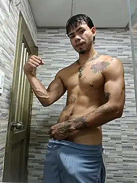 Snapshot of Niick01_ chatting on 12-22-25, 05:43 Niick01 online show from 12-22-25, 05:43