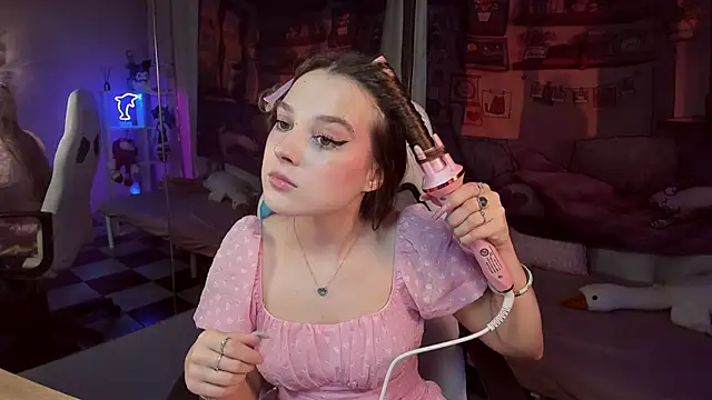 kaisajenner online show from 05-18-26, 11:21