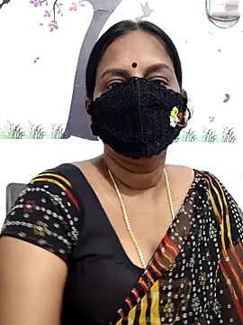 Snapshot of Tamil_Meera12 chatting on 05-03-26, 05:41 Tamil Meera12 online show from 05-03-26, 05:41