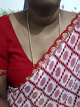Snapshot of Tamil_Meera12 chatting on 05-13-26, 03:15 Tamil Meera12 online show from 05-13-26, 03:15