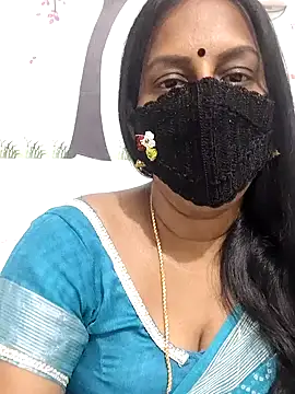 Snapshot of Tamil_Meera12 chatting on 05-26-26, 04:58 Tamil Meera12 online show from 05-26-26, 04:58
