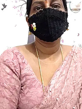 Snapshot of Tamil_Meera12 chatting on 05-30-26, 07:49 Tamil Meera12 online show from 05-30-26, 07:49