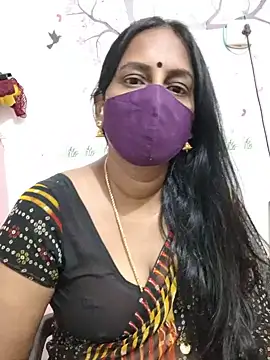 Snapshot of Tamil_Meera12 chatting on 06-10-26, 11:31 Tamil Meera12 online show from 06-10-26, 11:31