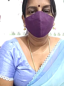 Snapshot of Tamil_Meera12 chatting on 06-11-26, 03:48 Tamil Meera12 online show from 06-11-26, 03:48
