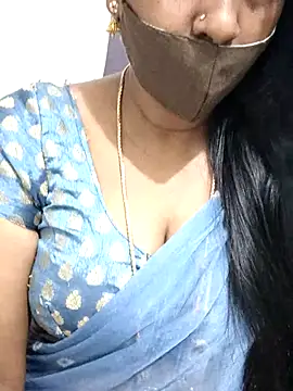 Snapshot of Tamil_Meera12 chatting on 06-13-26, 03:26 Tamil Meera12 online show from 06-13-26, 03:26