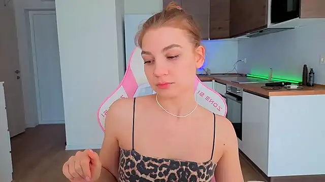 Enjoy everymoment  online show from 03-27-26, 09:21