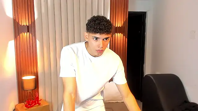 Snapshot of Justin_mack chatting on 02-07-25, 11:12 Justin mack online show from 02-07-25, 11:12