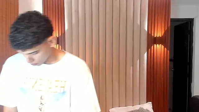 Snapshot of Justin_mack chatting on 02-21-25, 11:55 Justin mack online show from 02-21-25, 11:55