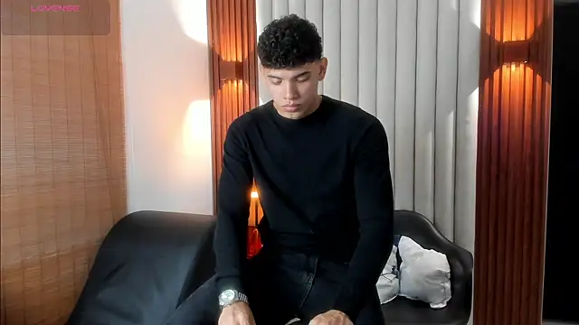 Snapshot of Justin_mack chatting on 09-25-25, 12:31 Justin mack online show from 09-25-25, 12:31