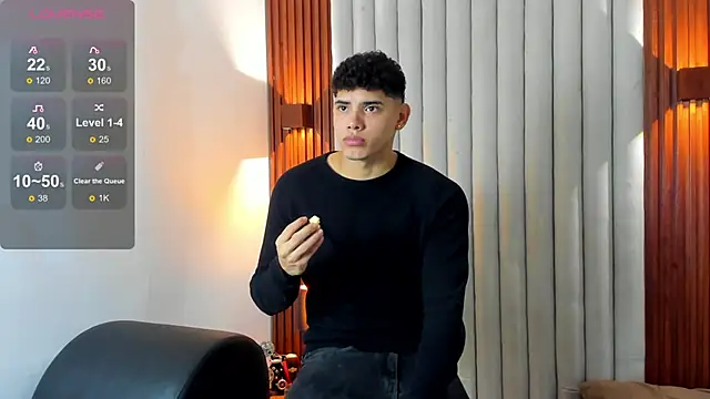 Snapshot of Justin_mack chatting on 11-20-25, 11:43 Justin mack online show from 11-20-25, 11:43