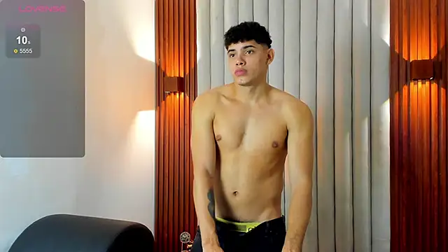 Snapshot of Justin_mack chatting on 11-22-25, 11:53 Justin mack online show from 11-22-25, 11:53