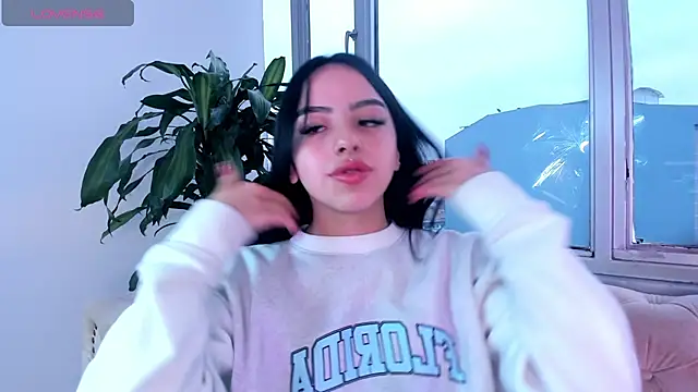 Daphne chers online show from 03-27-26, 12:05