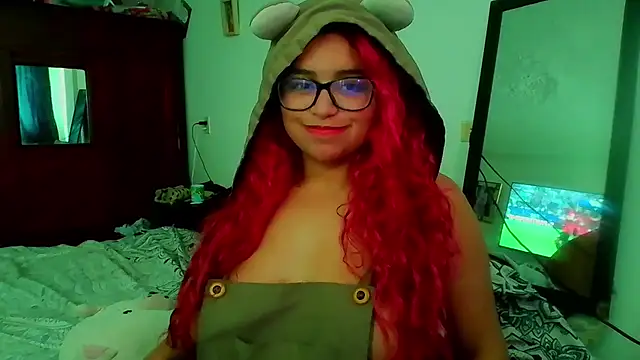 Snapshot of EstefyTabbo chatting on 07-07-26, 04:33 EstefyTabbo online show from 07-07-26, 04:33