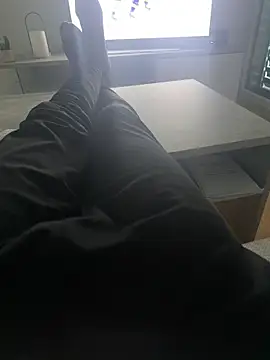 colin1277 online show from 04-18-26, 06:23