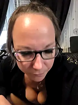 Fuxy-love69 online show from 05-11-26, 04:04