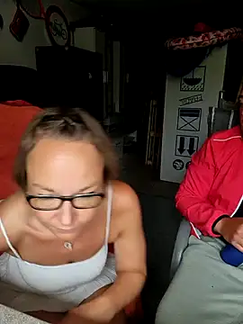 Fuxy-love69 online show from 05-31-26, 01:18