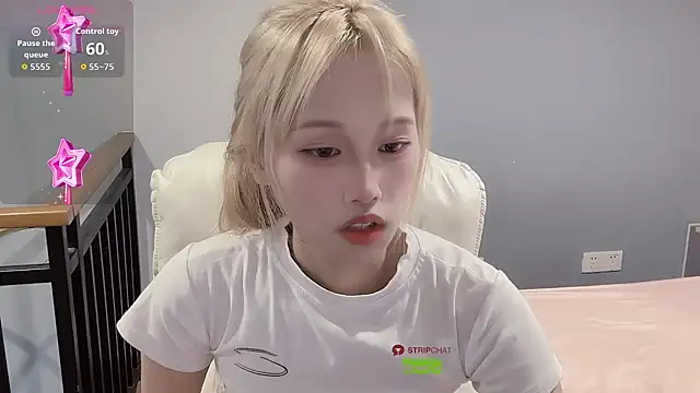 xunian71O online show from 09-30-25, 09:09