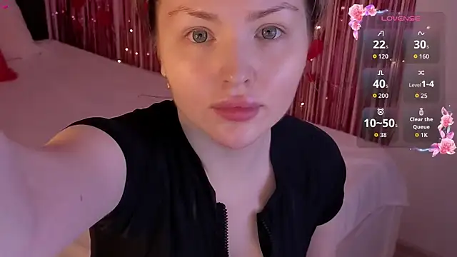 Lora Rosee online show from 04-09-26, 12:10