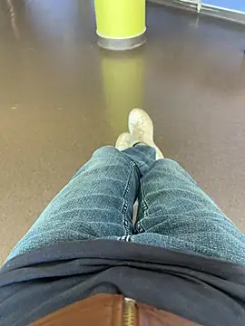 Snapshot of Avignon1963 chatting on 04-10-26, 09:58 Avignon1963 online show from 04-10-26, 09:58