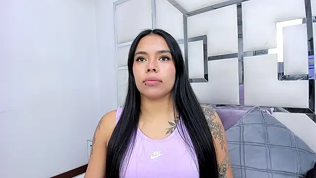 ZoeWan69 online show from 03-10-26, 12:43