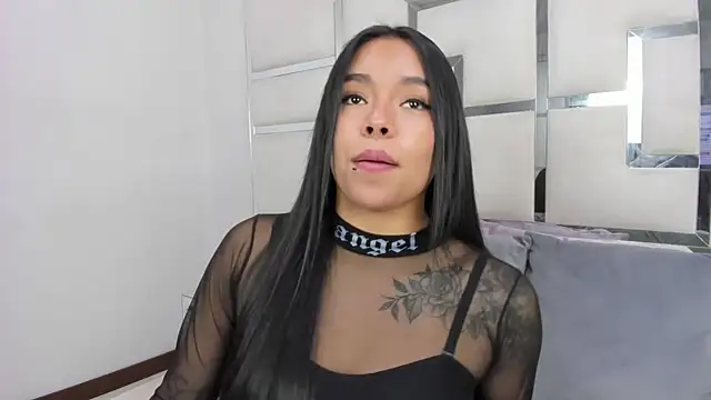 ZoeWan69 online show from 04-09-26, 01:27