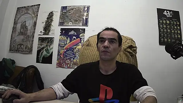 ReyDeBotones online show from 04-18-26, 07:40