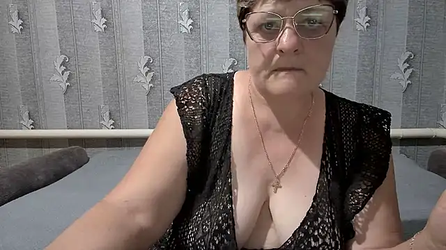 ElzaJewel online show from 05-24-26, 12:32