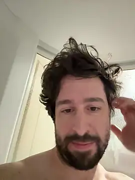 Snapshot of Ovett086 chatting on 04-14-26, 11:00 Ovett086 online show from 04-14-26, 11:00