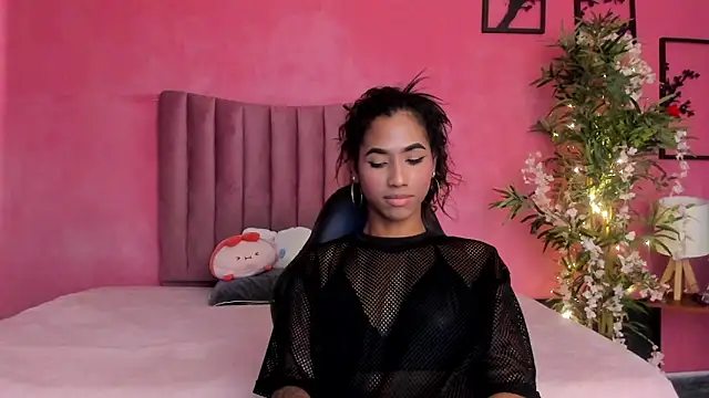 Snapshot of Alissemasiel chatting on 02-07-26, 06:55 Alissemasiel online show from 02-07-26, 06:55