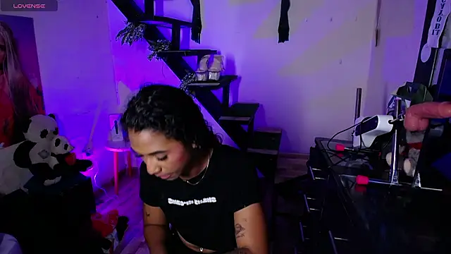 Snapshot of Alissemasiel chatting on 03-17-26, 12:04 Alissemasiel online show from 03-17-26, 12:04