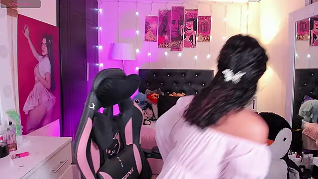 Snapshot of Alissemasiel chatting on 04-01-26, 04:48 Alissemasiel online show from 04-01-26, 04:48