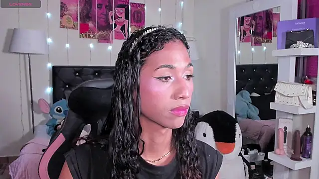 Snapshot of Alissemasiel chatting on 04-04-26, 07:22 Alissemasiel online show from 04-04-26, 07:22