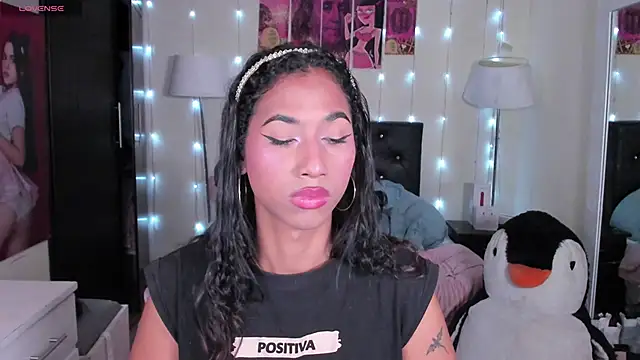 Snapshot of Alissemasiel chatting on 04-05-26, 12:35 Alissemasiel online show from 04-05-26, 12:35