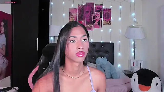 Snapshot of Alissemasiel chatting on 04-13-26, 02:22 Alissemasiel online show from 04-13-26, 02:22