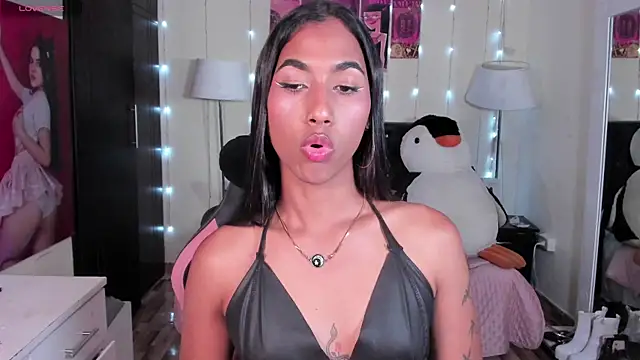 Snapshot of Alissemasiel chatting on 04-14-26, 11:11 Alissemasiel online show from 04-14-26, 11:11