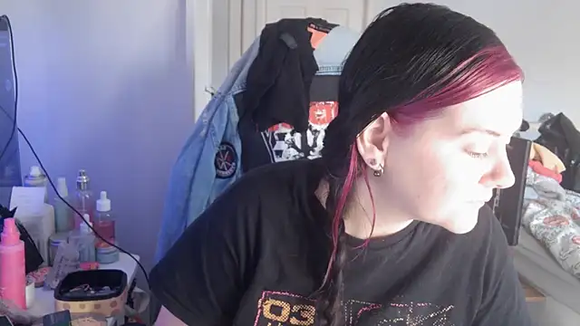 AureliaXOX online show from 10-15-25, 09:53