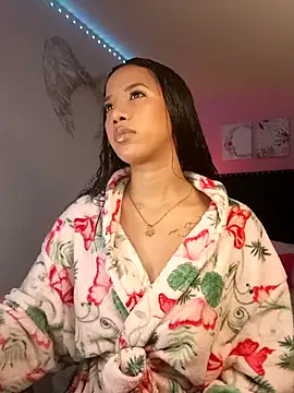 SallyWhitee online show from 04-01-26, 04:24