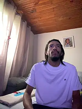Mineirinho043 online show from 05-10-26, 01:49
