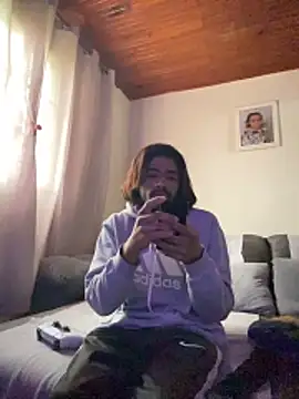 Mineirinho043 online show from 05-17-26, 07:10