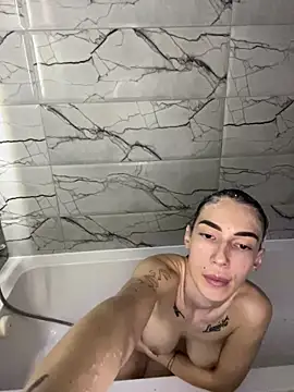 Celine Roxelle online show from 11-20-25, 06:07