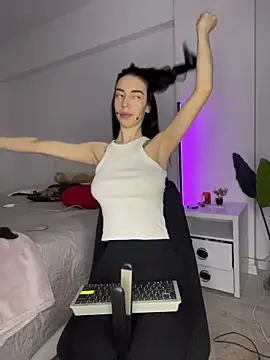 Celine Roxelle online show from 01-17-26, 04:00