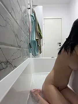 Celine Roxelle online show from 03-19-26, 08:24