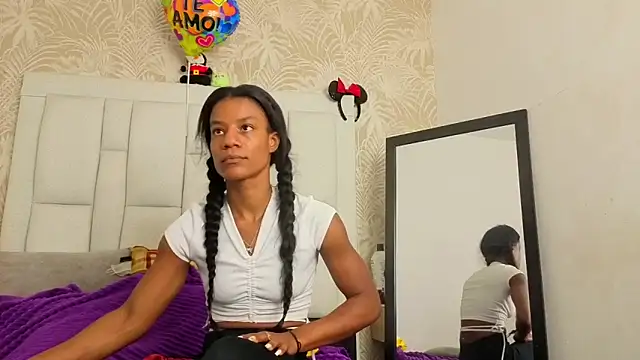 Snapshot of dafnnelewis chatting on 04-25-26, 11:13 dafnnelewis online show from 04-25-26, 11:13