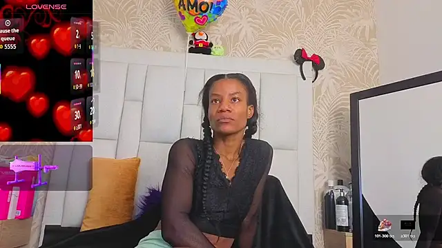 Snapshot of dafnnelewis chatting on 05-13-26, 11:18 dafnnelewis online show from 05-13-26, 11:18
